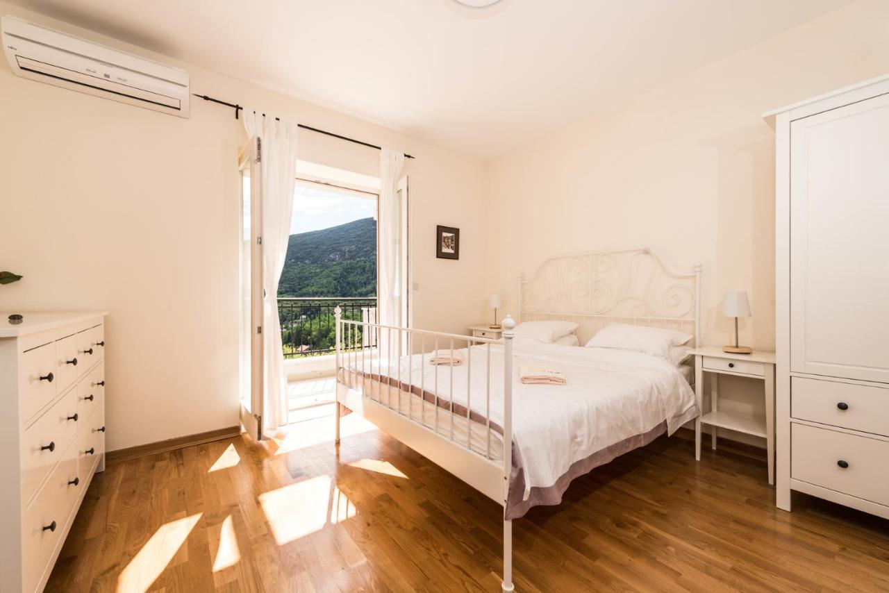 Lavender House With Shared Pool Herceg Novi Exterior foto