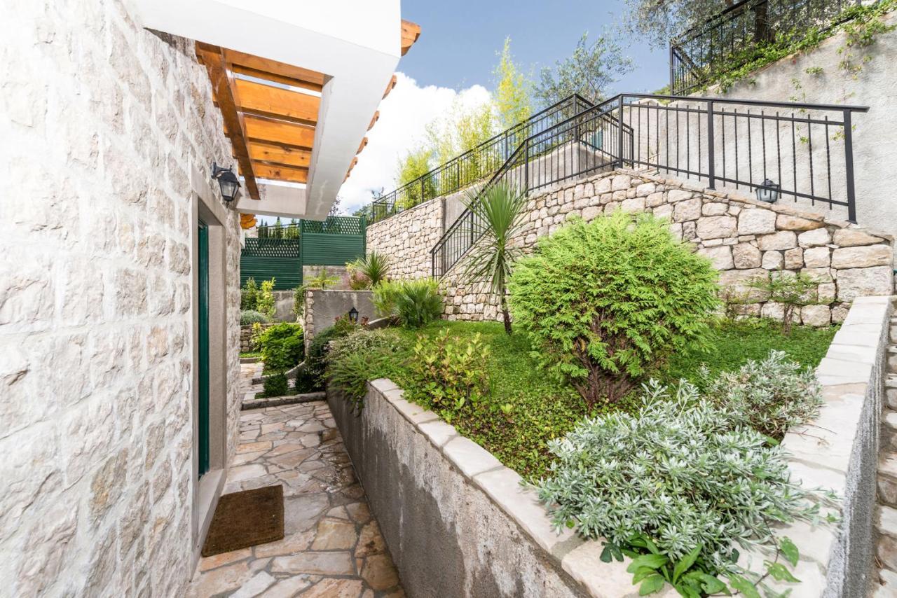 Lavender House With Shared Pool Herceg Novi Exterior foto